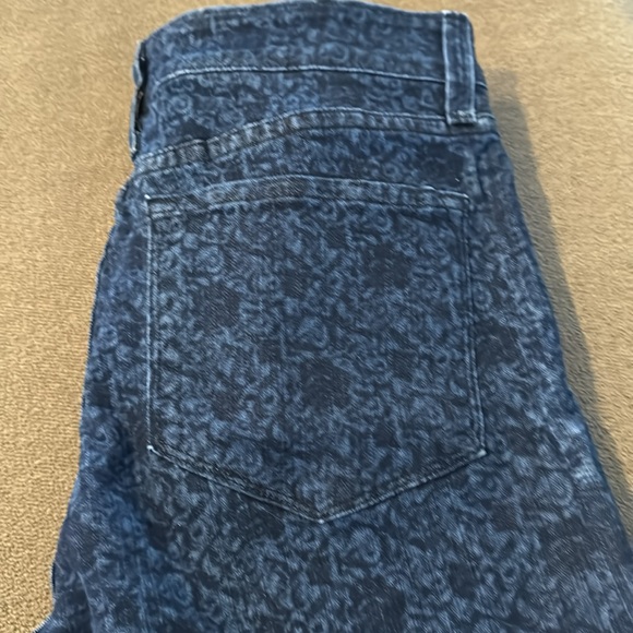 NYDJ Straight Leg Rapture Blue Lift Tuck Technology Jeans Size 8 (TD) - Picture 3 of 5